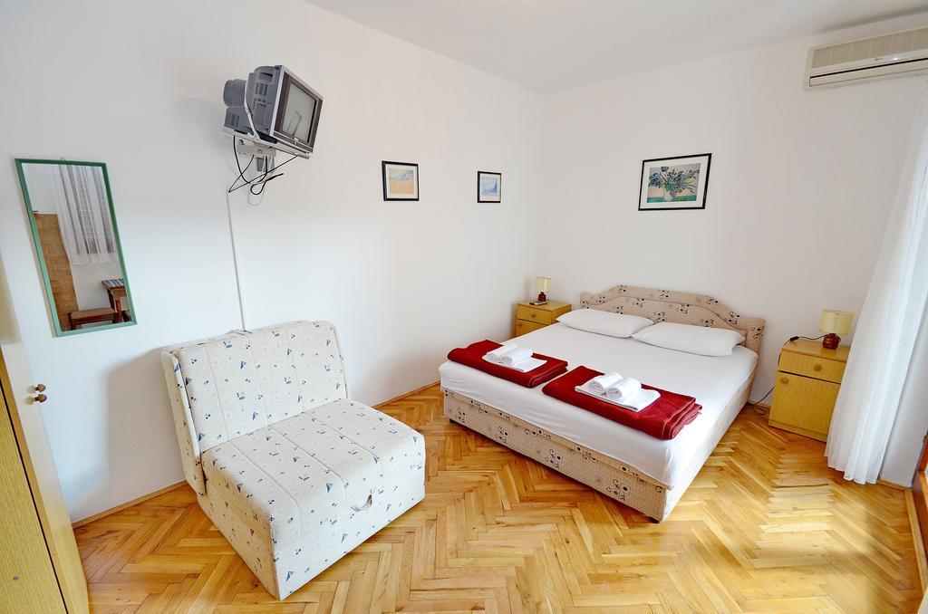 Ksenija Apartment *